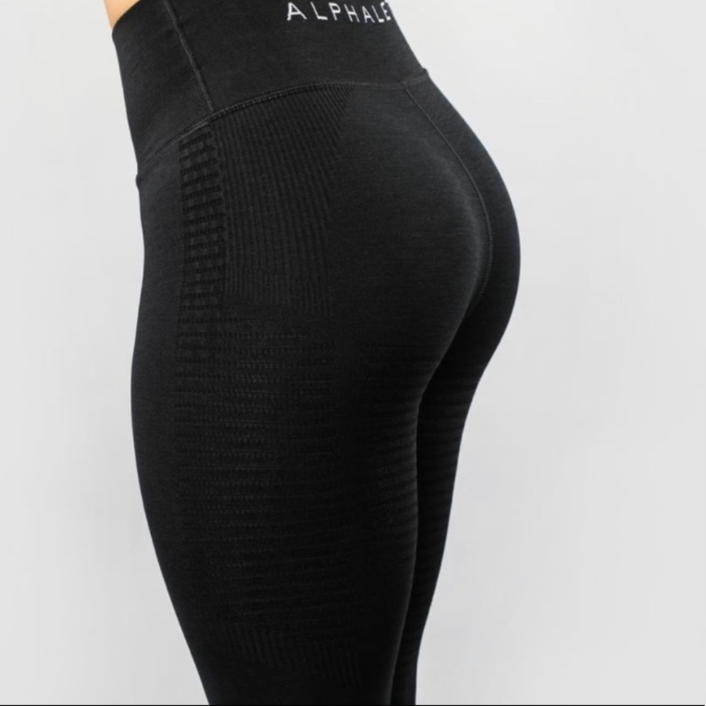 Alphalete black halo leggings - Picture 2 of 3